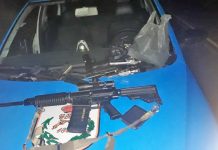 Quatro pessoas são detidas com fuzil, armamento e munição em Rio das Ostras