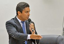 Risco de censura retira projeto de pauta de votação