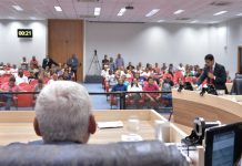Vereadores condenam prática de fake news