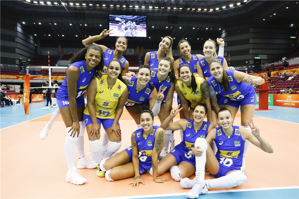 Brasil não segura Sérvia e perde a 1ª no Mundial de Vôlei