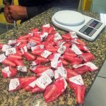 Em Macaé, a PM apreendeu cocaína, balança de precisão