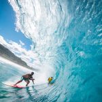 Acidente, segundo o surfista, ocorreu no momento em que ele surfava em Rock Point, no Havaí