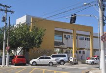 Dupla é presa suspeita de roubos de celulares