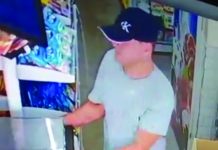 Homem é flagrado ao furtar dinheiro de caixa de supermercado