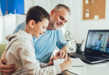 Exercer a paternidade ensinando filhos em casa é lição que fica - O DEBATE ON