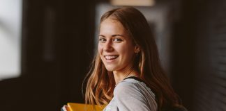 Enem 2021: projeto de lei defende isenção de pagamentos para “excluídos” do edital