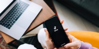 Entenda como o Tiktok pode te ajudar a estudar para o Enem 2021