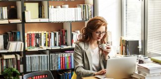 Plataforma disponibiliza cursos para auxiliar professores na volta às aulas - ODEBATEON