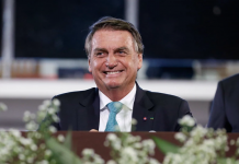 Bolsonaro é escolhido melhor do debate em enquete do UOL