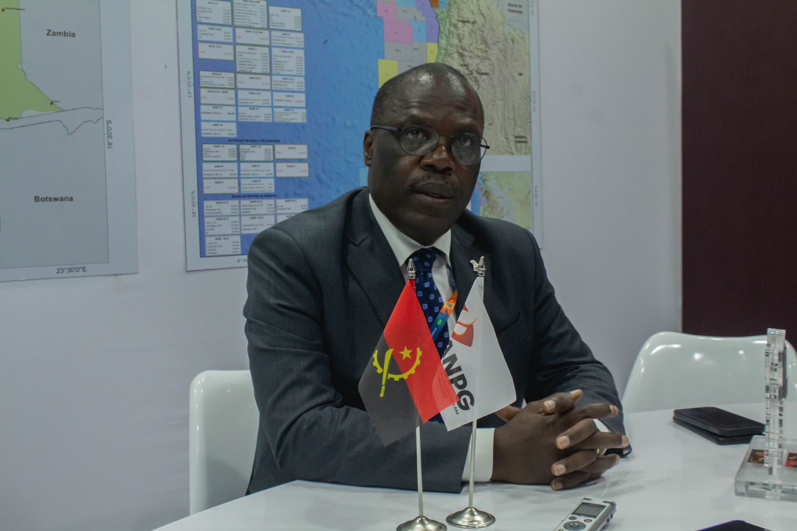 Revitaliza o De Campos Maduros Aproxima Brasil E Angola ODEBATEON revitaliza-o-de-campos-maduros-aproxima-brasil-e-angola-odebateon
