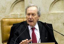 Para Lewandowski, tese do PL, se confirmada, anula toda eleição