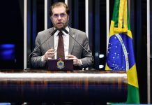 Plínio Valério critica anteprojeto da nova lei do impeachment