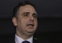 Presidente do Congresso suspende recesso parlamentar