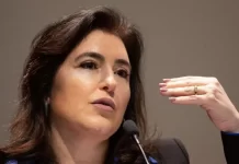 Após ter presidente do IBGE empurrado “goela abaixo”, Tebet abaixa a cabeça para Lula