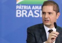 Ex-AGU de Bolsonaro é exonerado do cargo de Procurador Federal
