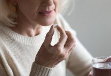 Aspirina não deve ser usada diariamente para prevenção de primeiro AVC em idosos