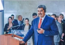 Jatinho que escoltou avião de Maduro no Brasil é identificado