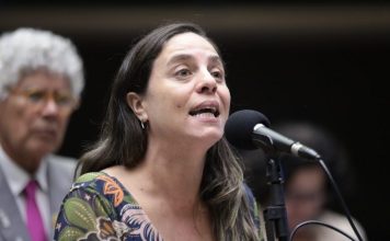 Oposição critica investigação do governo sobre fake news em tragédia no Rio Grande do Sul