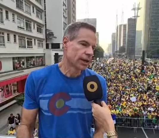 Jornalista americano denuncia autoritarismo em discurso no 7 de setembro
