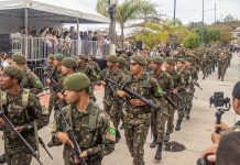 Tradicional desfile de 7 de setembro é realizado em Imbetiba