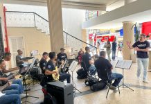 Orquestra Popular de Macaé celebra o Dia Mundial da Música com apresentação no hall do Teatro Municipal