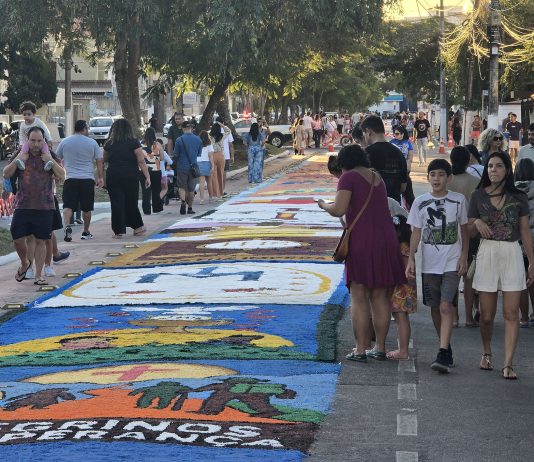 Corpus Christi em Macaé: tapetes artísticos e show de Frei Zeca são destaques da programação