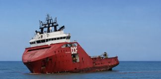 DOF declara perda total do Skandi Amazonas após encalhe em Macaé