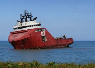 DOF declara perda total do Skandi Amazonas após encalhe em Macaé