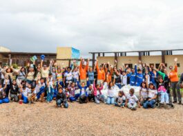Mutirão reúne mais de 200 pessoas e recolhe mais de 2,6 toneladas de resíduos em praia de São João da Barra